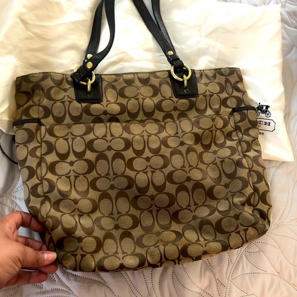 Coach canvas and leather shoulder bag - Picture 2 of 3